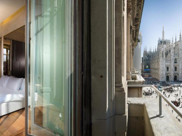 The Glamore Milano Duomo : photo 9 de la chambre suite avec balcon - vue sur cathédrale