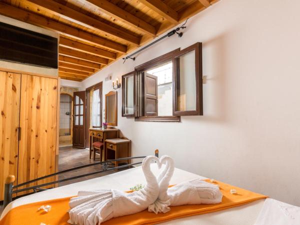 Camelot Traditional & Classic Hotel : photo 5 de la chambre studio avec balcon (2 adultes)