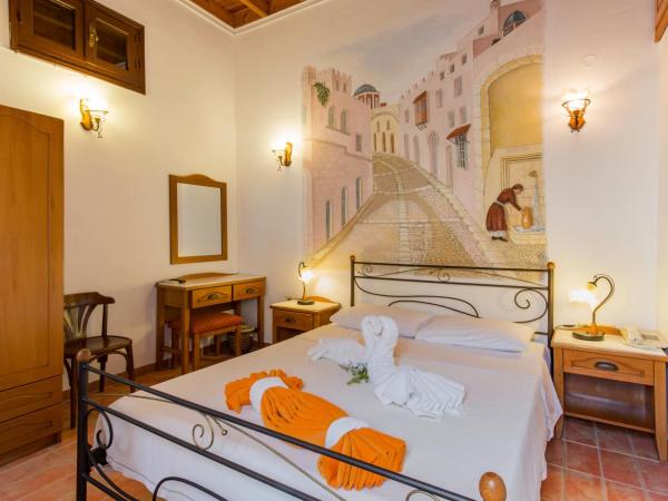 Camelot Traditional & Classic Hotel : photo 6 de la chambre chambre double standard avec balcon 