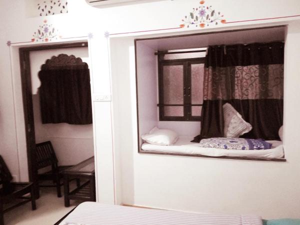 The Royal Lake View Villa : photo 8 de la chambre chambre double supérieure