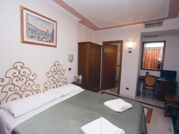 Domus Florentiae Hotel : photo 1 de la chambre  chambre double ou lits jumeaux basique