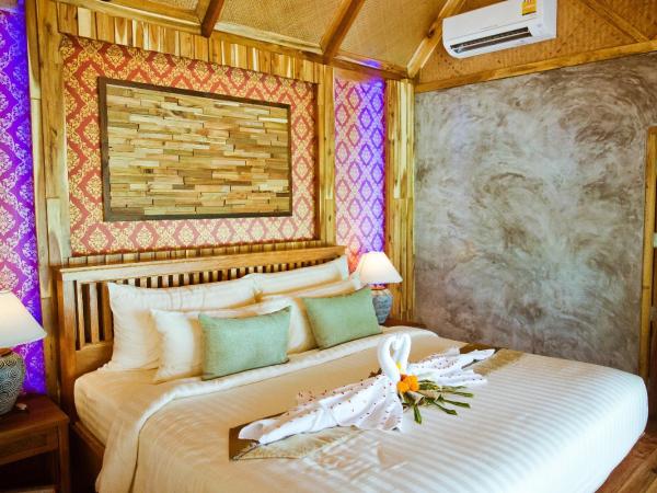 Phi Phi Phu Chalet Resort : photo 7 de la chambre bungalow supérieur