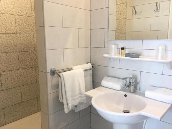 Hotel Le Magnan : photo 3 de la chambre chambre triple classique