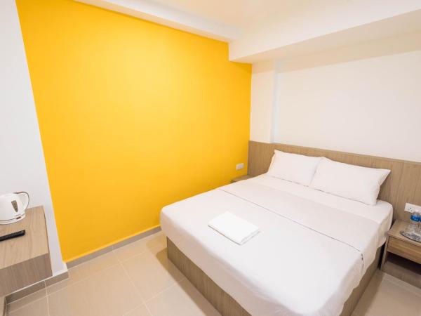 HomeStay 21 Hotel : photo 1 de la chambre chambre lit queen-size