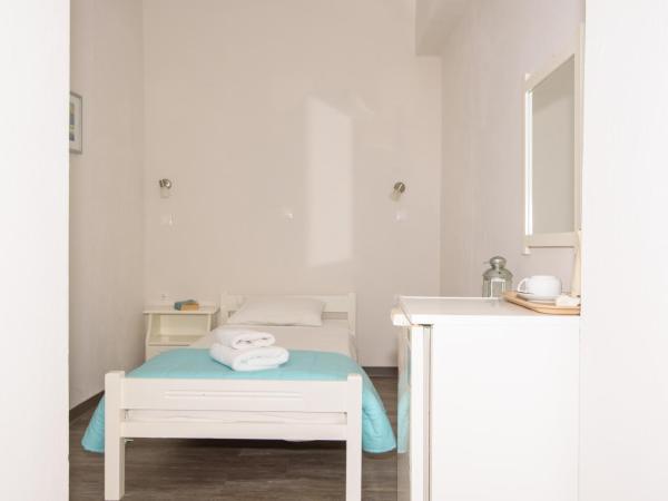 Unique Galini Oia - Adults Only : photo 6 de la chambre petite chambre simple
