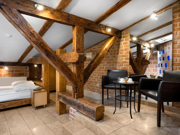 Aparthotel Stare Miasto : photo 1 de la chambre studio mansard