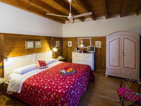 B&B La Casa Di Campagna : photo 1 de la chambre chambre double ou lits jumeaux avec salle de bains commune