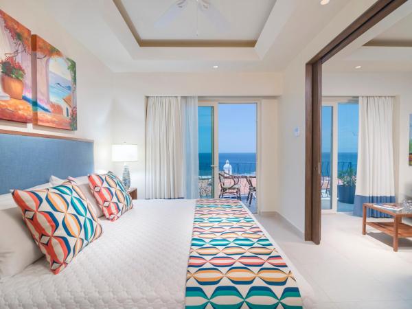 V Azul Vallarta - Luxury Vacation Rental Adults Only : photo 2 de la chambre suite lit king-size - vue sur océan