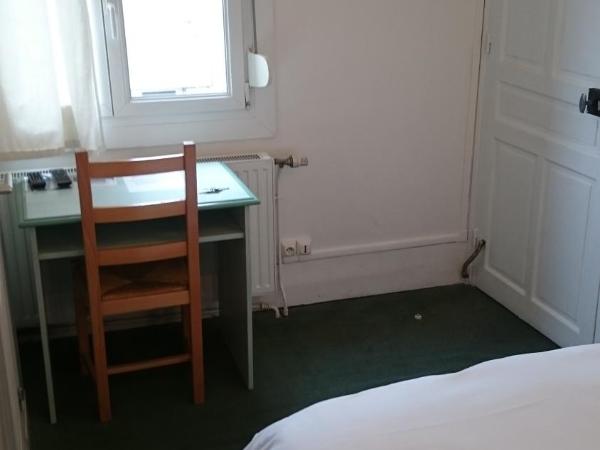 Hôtel De Normandie : photo 7 de la chambre chambre double standard