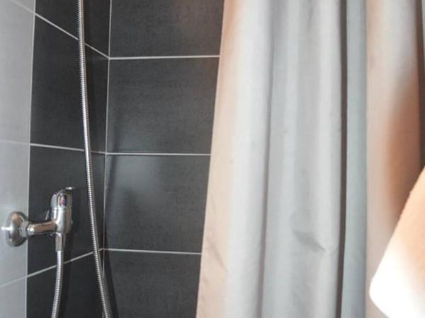 Hôtel De Normandie : photo 4 de la chambre chambre simple Économique