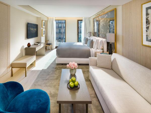 The One Barcelona GL : photo 2 de la chambre suite junior