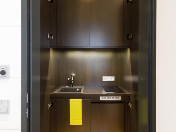 sevenDays Hotel BoardingHouse Mannheim : photo 3 de la chambre studio simple