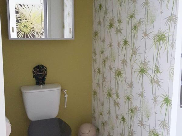 Chambres d'hôtes Chez Pat et Nanou : photo 10 de la chambre suite double standard