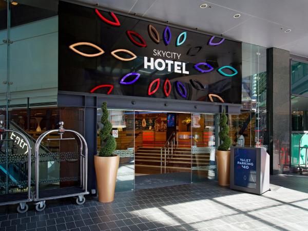 SkyCity Hotel Auckland : photo 6 de la chambre chambre premium avec 2 lits doubles