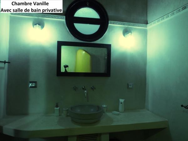 Villa Grenadine : photo 4 de la chambre chambre double avec salle de bains privative