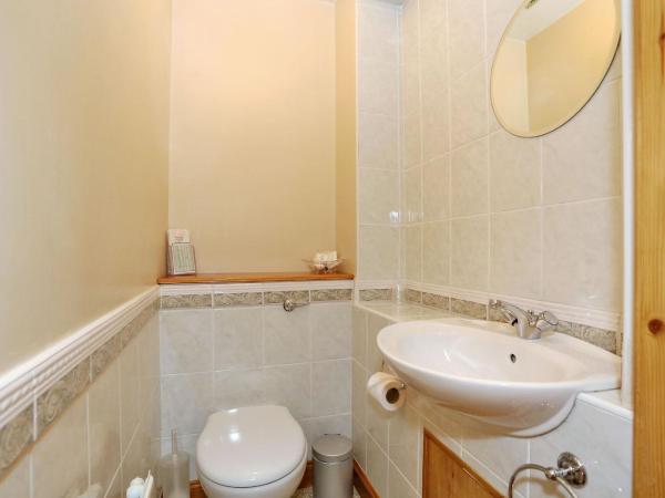 Butlers Guest House : photo 6 de la chambre chambre double avec salle de bains privative