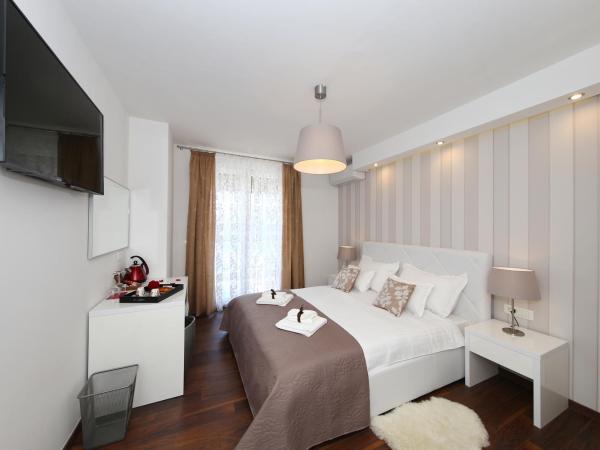 Lipotica Luxury Accommodation : photo 9 de la chambre chambre double deluxe avec balcon - vue sur mer