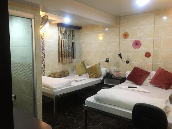 Maharaja Guesthouse : photo 4 de la chambre chambre familiale avec salle de bains privative