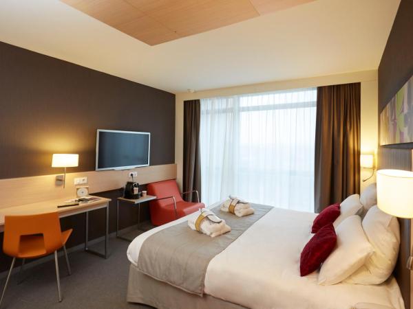 Mercure Valenciennes Centre : photo 2 de la chambre chambre lit king-size privilège