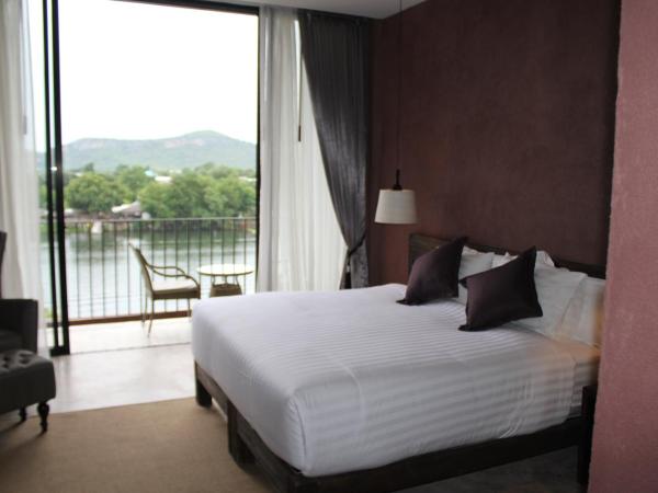 The Glory River Kwai Hotel : photo 3 de la chambre chambre double ou lits jumeaux de luxe avec douche