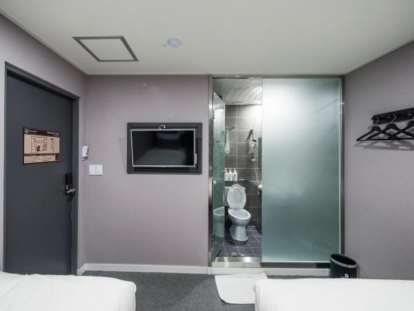 Philstay Myeongdong Metro : photo 3 de la chambre chambre triple