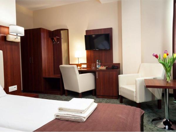 Hotel Młyn : photo 5 de la chambre chambre double