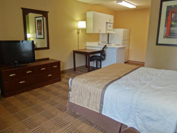 Extended Stay America Suites - Tucson - Grant Road : photo 6 de la chambre studio lit queen-size - non-fumeurs