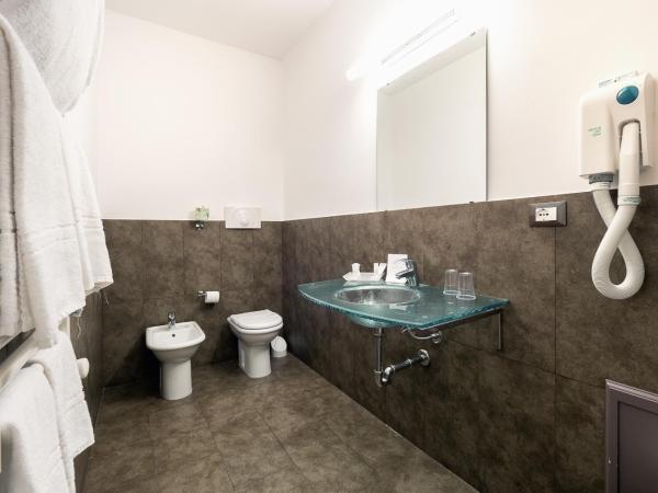 Hotel Garibaldi : photo 6 de la chambre suite junior