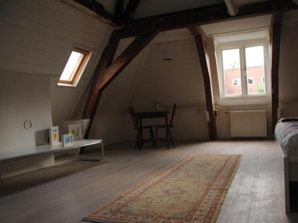 Zala's B&B : photo 7 de la chambre chambre double - vue sur jardin