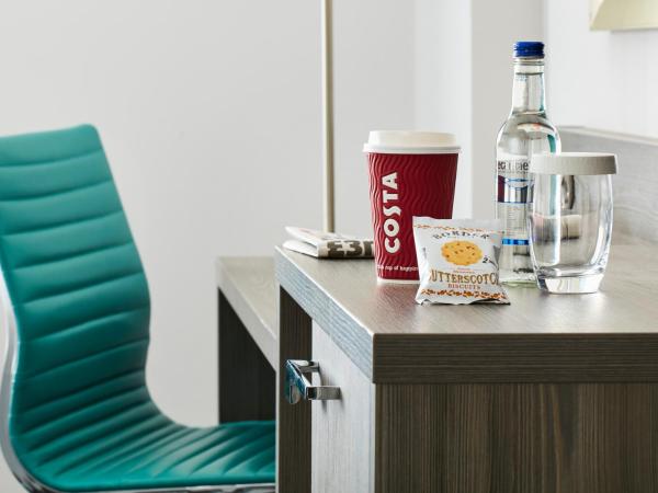 Leonardo Hotel Belfast : photo 1 de la chambre chambre familiale supérieure