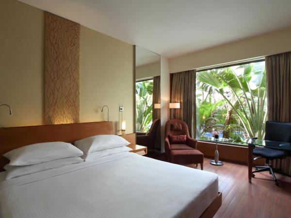 Hyatt Pune : photo 3 de la chambre chambre lit king-size - vue sur piscine 