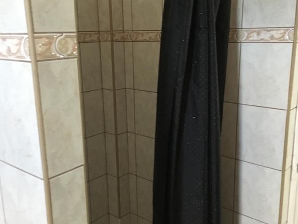 Hív-Lak Apartman : photo 8 de la chambre chambre familiale avec salle de bains privative