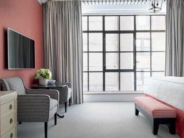 The Whitby Hotel : photo 4 de la chambre chambre luxe