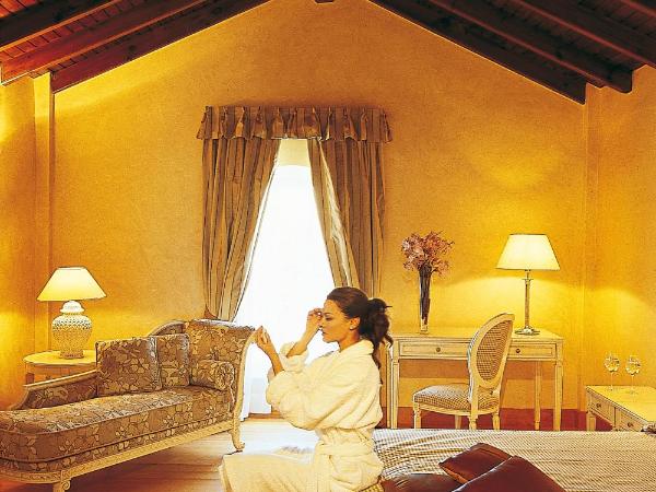 Siora Vittoria Boutique Hotel : photo 5 de la chambre suite avec vue sur la forteresse