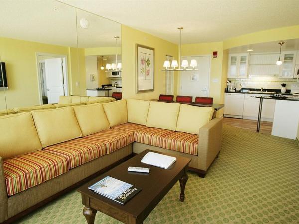 Ocean Beach Club Resort by Hilton , Virginia Beach, VA : photo 1 de la chambre suite - vue sur mer