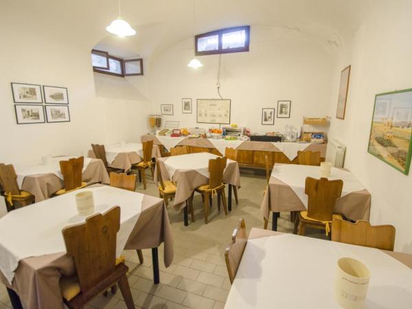 Hotel Iris : photo 7 de la chambre chambre lits jumeaux