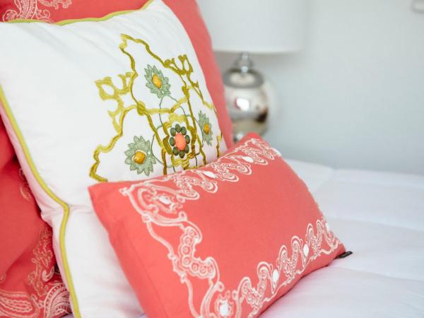 Sea Spray Inn : photo 4 de la chambre appartement - vue sur piscine