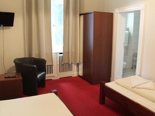 Hotel Pension Kima : photo 2 de la chambre chambre lits jumeaux