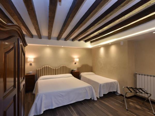 Hotel Villa Rosa : photo 9 de la chambre chambre triple