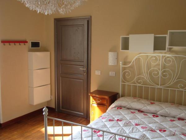Glam Resort Villa Maria Luigia : photo 3 de la chambre chambre lit queen-size - vue sur jardin