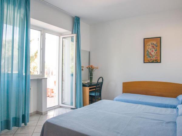 Hotel Internazionale : photo 1 de la chambre chambre triple Économique