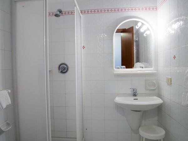 Hotel Internazionale : photo 10 de la chambre chambre double ou lits jumeaux