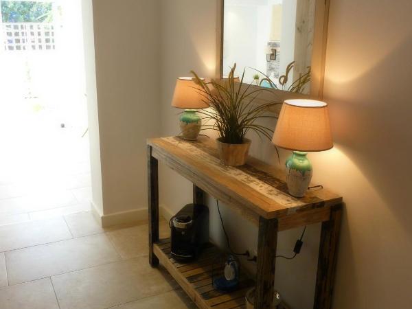 Villa Breeze Boutique Guest Rooms, Marbella : photo 4 de la chambre chambre double ou lits jumeaux supérieure avec terrasse