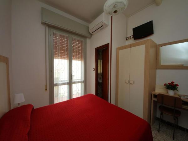 Villa Lauda B&B : photo 1 de la chambre chambre double ou lits jumeaux