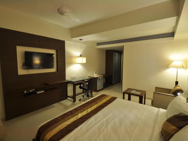 Le Grande Residency -Unmarried Couples are not Allowed : photo 2 de la chambre chambre deluxe double ou lits jumeaux