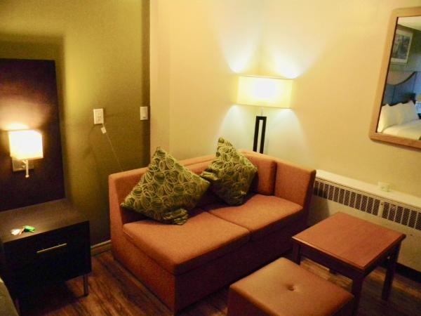 American Plaza Motel : photo 6 de la chambre chambre lit king-size