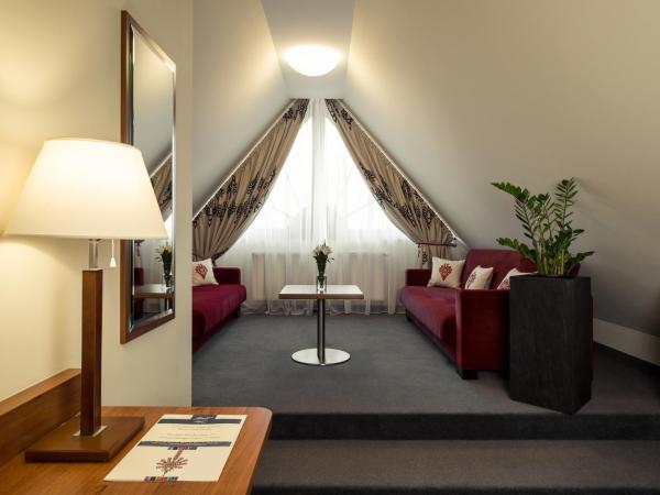 Hotel Logos : photo 7 de la chambre chambre lits jumeaux deluxe