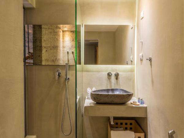 Rochari Hotel : photo 2 de la chambre chambre deluxe double ou lits jumeaux