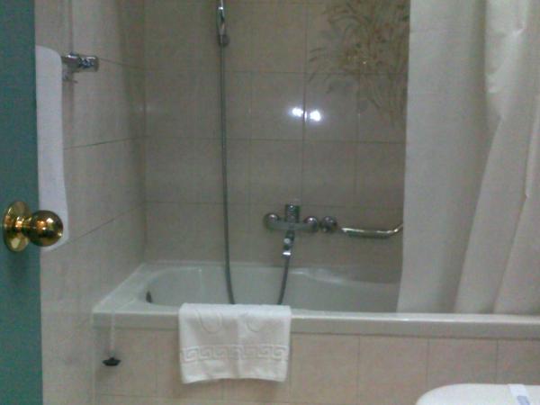 King Hotel Guvenlik : photo 4 de la chambre chambre double ou lits jumeaux