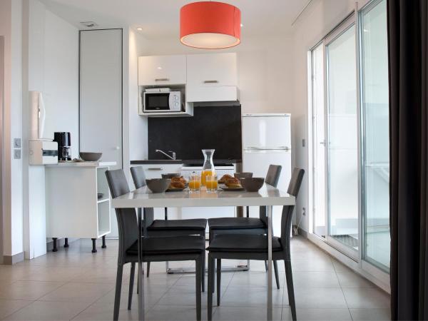 Résidence Coté Mer : photo 3 de la chambre appartement 1 chambre supérieur - vue sur mer